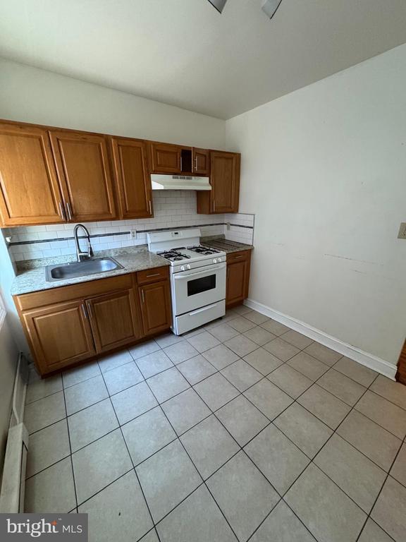 1430 Powell St in Norristown, PA - Building Photo - Building Photo
