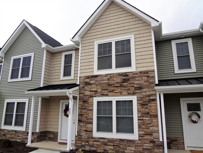 467 Leslie Ct in Rockingham, VA - Building Photo - Building Photo