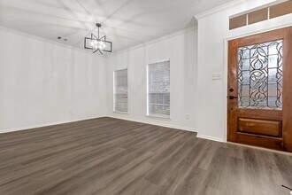 1502 Mabry Mill Rd in Houston, TX - Building Photo - Building Photo