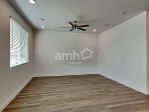 12627 W Adair Dr in Glendale, AZ - Foto de edificio - Building Photo