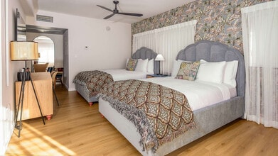 1200 Ocean Dr, Unit SI ID1475821P in Miami Beach, FL - Foto de edificio - Building Photo