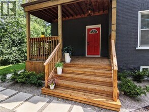 229 Wellington St N in Kitchener, ON - Building Photo - Building Photo