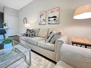 2615 N Grady Ave in Tampa, FL - Building Photo - Building Photo