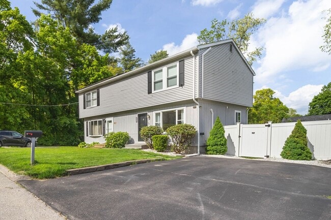 10A Paris Ave in Worcester, MA - Building Photo - Building Photo