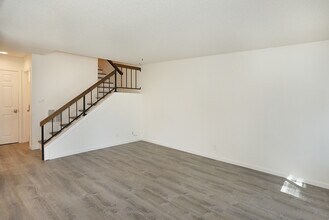 7912 Rainbow Cir in Huntington Beach, CA - Building Photo - Building Photo