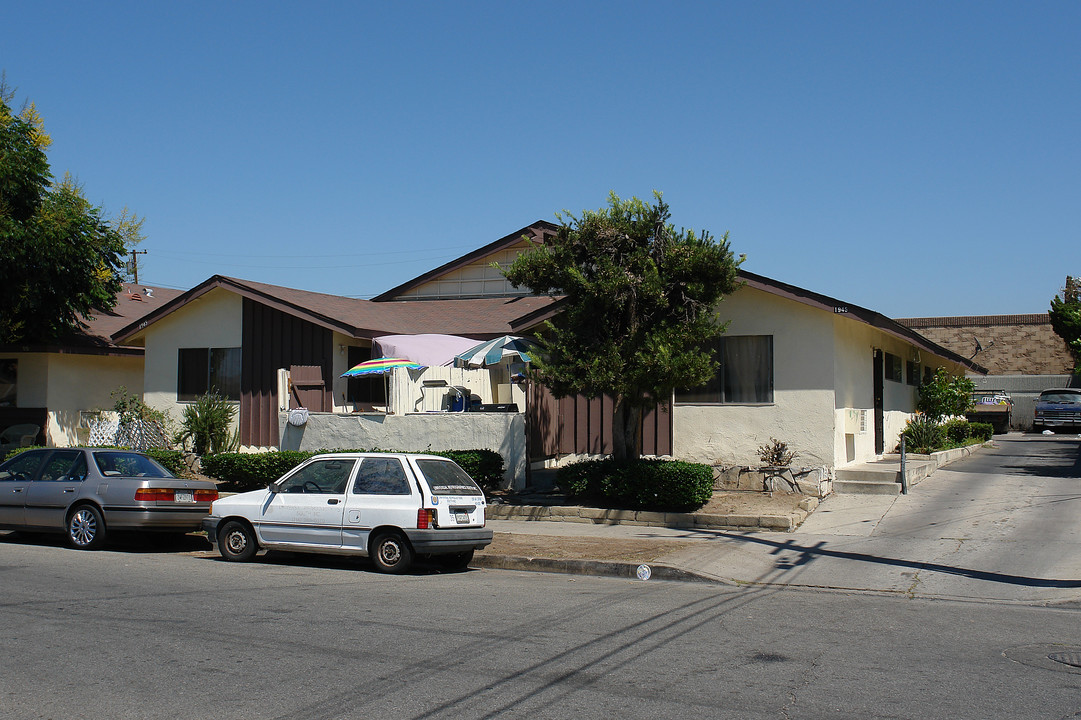 1945 N Highland St in Orange, CA - Building Photo