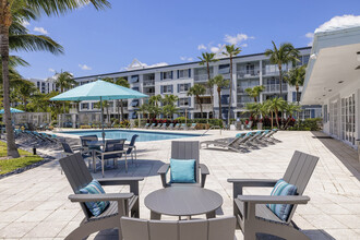 Bermuda Cay in Boynton Beach, FL - Foto de edificio - Building Photo