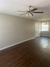 7650 Greenspan Ave in Dallas, TX - Building Photo - Building Photo