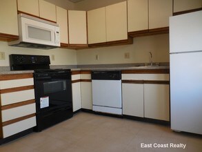 172 Bigelow St-Unit -20R in Boston, MA - Building Photo - Building Photo