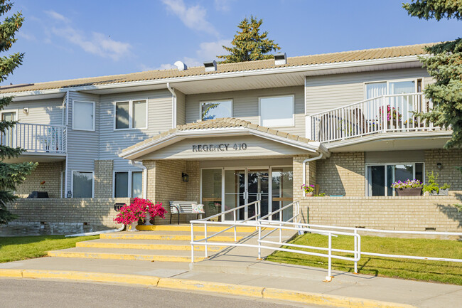 REGENCY in High River, AB - Building Photo - Primary Photo