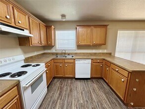 407 S Baker St in Ferris, TX - Building Photo - Building Photo