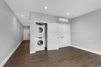 The Reserve at Park South II in Albany, NY - Building Photo - Building Photo