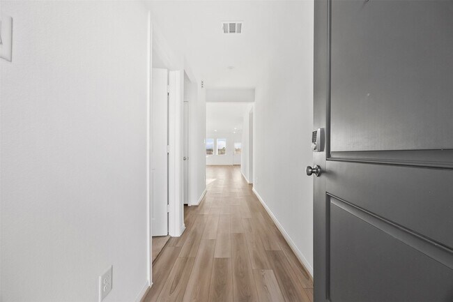 18006 Old Barrel Dr in Hockley, TX - Foto de edificio - Building Photo