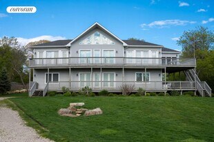10 Upper Firestone Rd in Montauk, NY - Building Photo