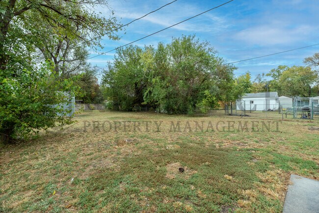 726 S Bonn St in Wichita, KS - Building Photo - Building Photo