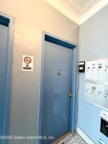 37 Avon Pl, Unit 1b in Staten Island, NY - Building Photo