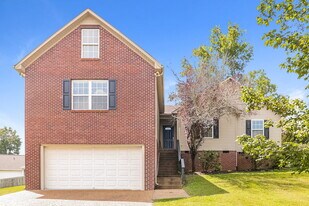 2917 Hearthside Dr in Spring Hill, TN - Building Photo