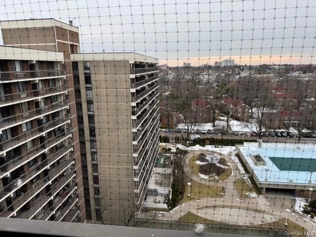 150-38 Union Tpke, Unit Phg in Queens, NY - Building Photo - Building Photo