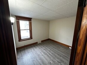 23 Indian Orchard Pl, Unit 23 Indian Orchard Lower in Buffalo, NY - Building Photo - Building Photo