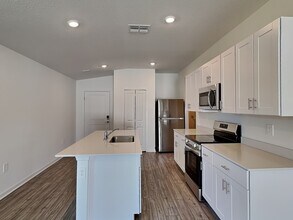 4795 NW 11th St in Ocala, FL - Building Photo - Building Photo