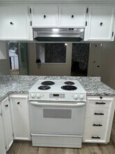 1134 Ruthie Ln in Redding, CA - Building Photo - Building Photo