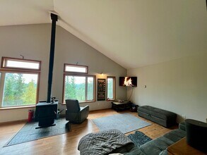 2920 Portillo Pl in Fairbanks, AK - Building Photo - Building Photo