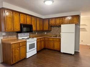 155 Kathy Dr in Clarksville, TN - Building Photo - Building Photo