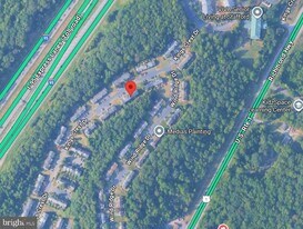 306 Kings Crest Dr in Stafford, VA - Building Photo