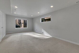 4432 137th St SW in Lynnwood, WA - Foto de edificio - Building Photo