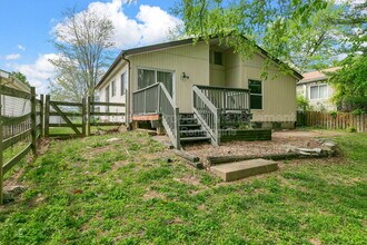 2455 Buttonwood Ct in Florissant, MO - Building Photo - Building Photo