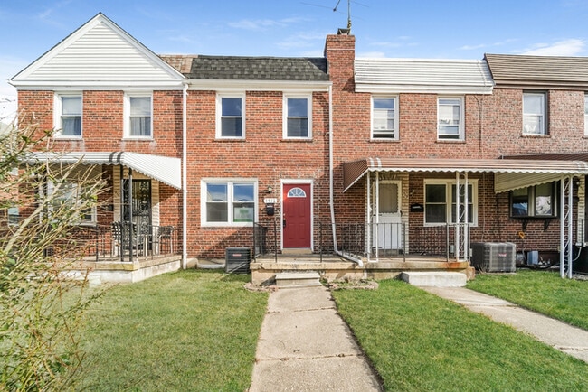 property at 1917 Searles Rd