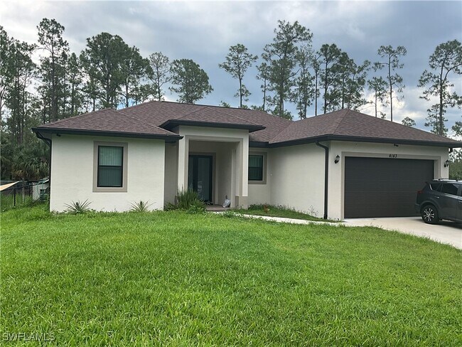 4143 2nd Ave NE in Naples, FL - Building Photo - Building Photo