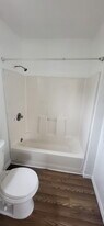 1358 E 42nd Pl, Unit B in Los Angeles, CA - Building Photo