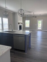 1048 Wessex Dr in Florence, SC - Building Photo - Building Photo