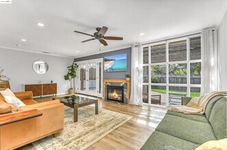 2419 Erie Dr in Concord, CA - Building Photo - Building Photo