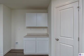 557 Pinehurst Dr in Vine Grove, KY - Building Photo - Building Photo