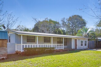 2233 Bourget Dr in Jacksonville, FL - Building Photo - Building Photo