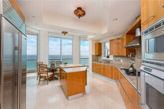 16051 Collins Ave in Sunny Isles Beach, FL - Building Photo - Building Photo