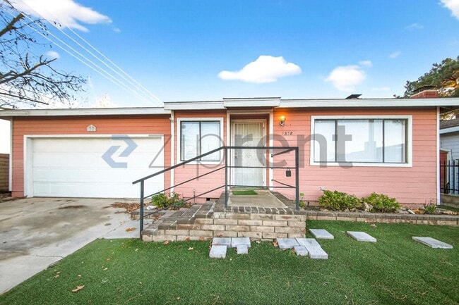 1858 Park Cir Dr in Lancaster, CA - Building Photo - Building Photo