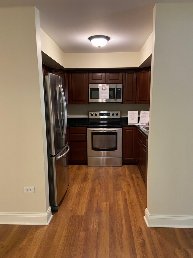 43 Foxcroft Rd, Unit Naperville