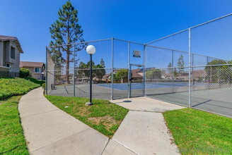 6844 Panamint Row in San Diego, CA - Building Photo - Building Photo