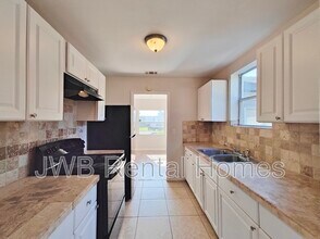 5149 Astral St in Jacksonville, FL - Building Photo - Building Photo