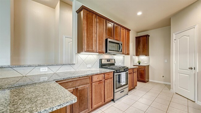 property at 32706 Oak Heights Ln