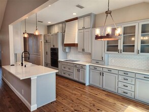 6 Straight Creek Ct in Trophy Club, TX - Foto de edificio - Building Photo