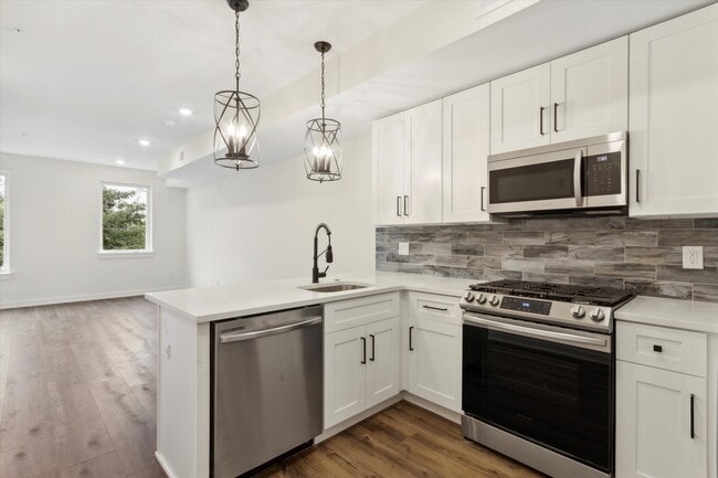 property at 1826 Frankford Ave