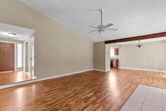 625 Oxford Hall Dr SW in Lawrenceville, GA - Building Photo - Building Photo