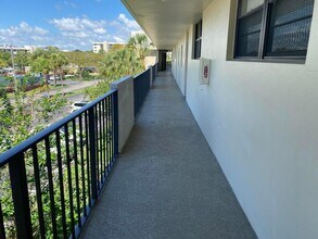 2420 Deer Creek Country Club Blvd in Deerfield Beach, FL - Building Photo - Building Photo