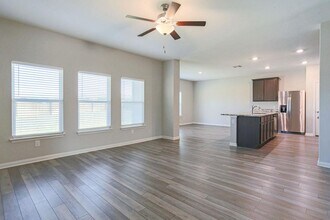 108 Constitution St in Liberty Hill, TX - Building Photo - Building Photo
