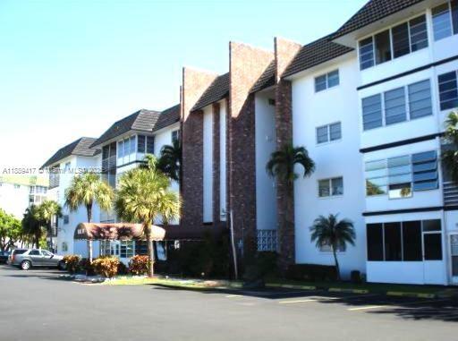 4740 NW 21st St in Lauderhill, FL - Building Photo