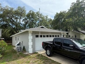 8610 Winding Wood Dr in Port Richey, FL - Building Photo - Building Photo
